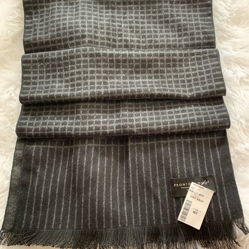 PRONTO UOMO Mens black and gray 80% viscose so soft plaid fringe scarf β¦ - Picture 4 of 7